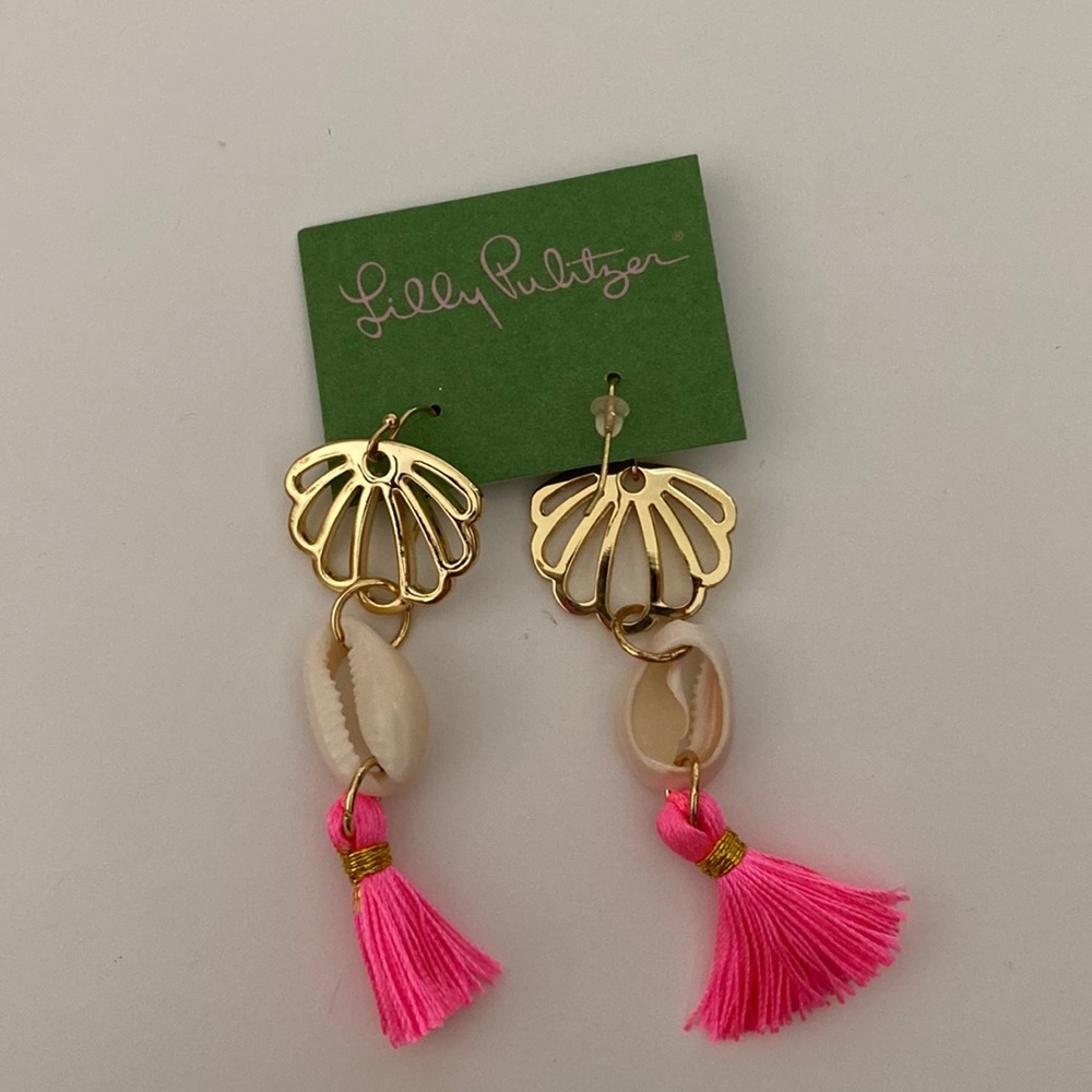 New Lilly Pulitzer shell earrings